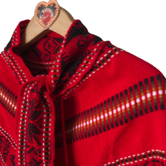 Hippie Poncho Shawl Red Fish Boho StripeGeo Knit Cape Blanket Vintage Fe… - Picture 4 of 12